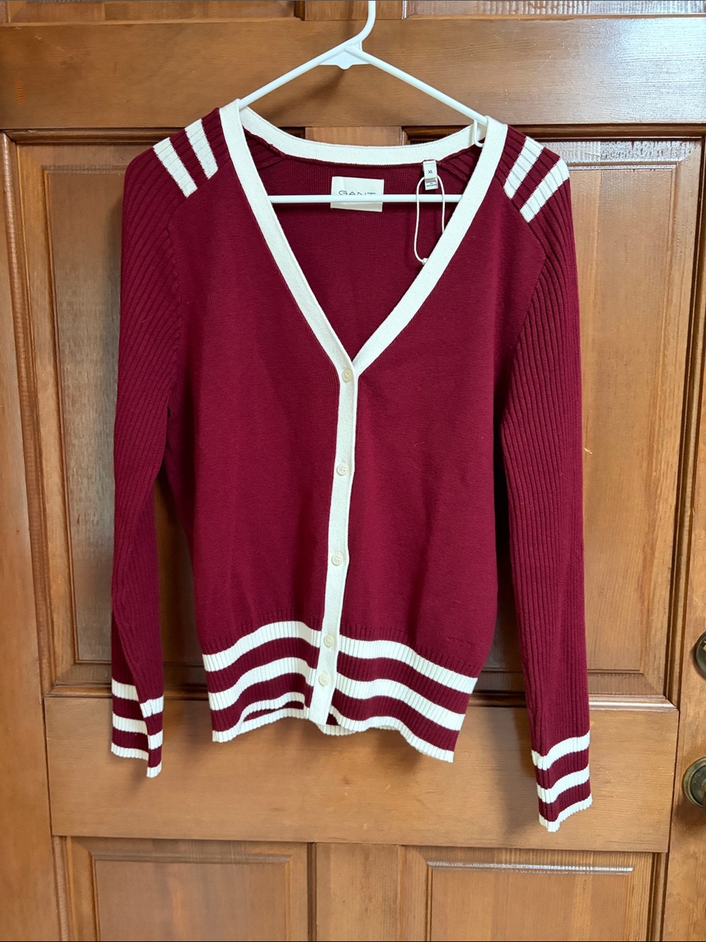 GANT Maroon V‑Neck Button Cardigan with White Trim Size XL